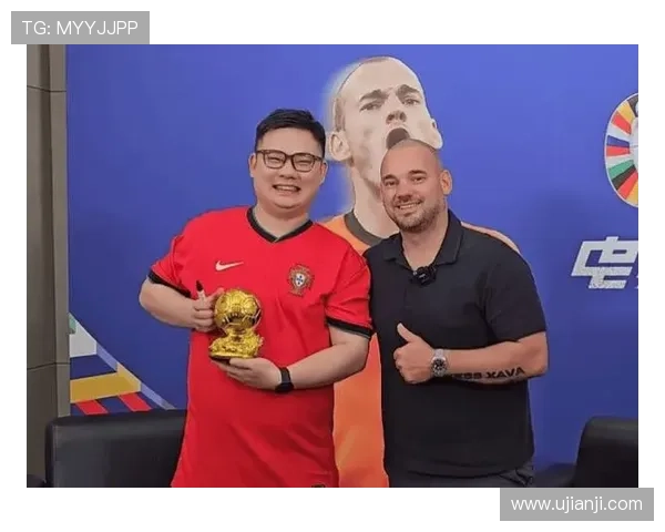 斯内德：迪亚斯犯规先踢帕乔腿